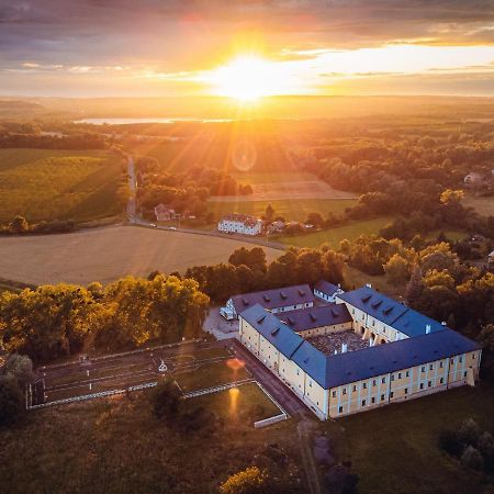 Готель Chateau Rychvald Екстер'єр фото